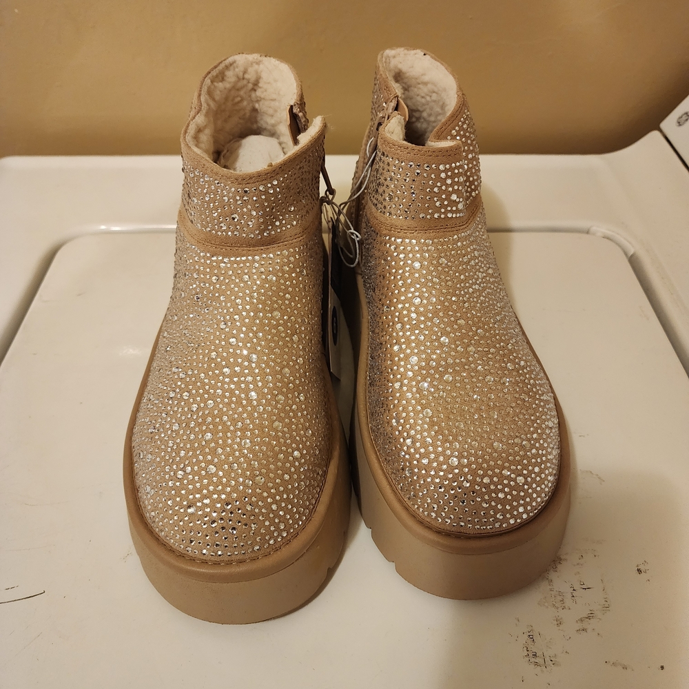 Nwt Women's Wild Fable Blinged Ankle Boots With Sherpa